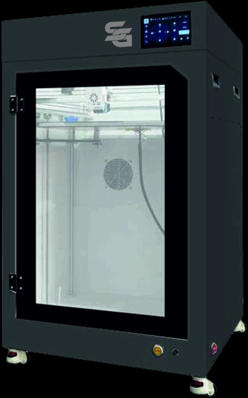 SG-P556 T industrial 3D printer: a tall dark sheet-metal case with a glazed door, a touch screen above it, on casters